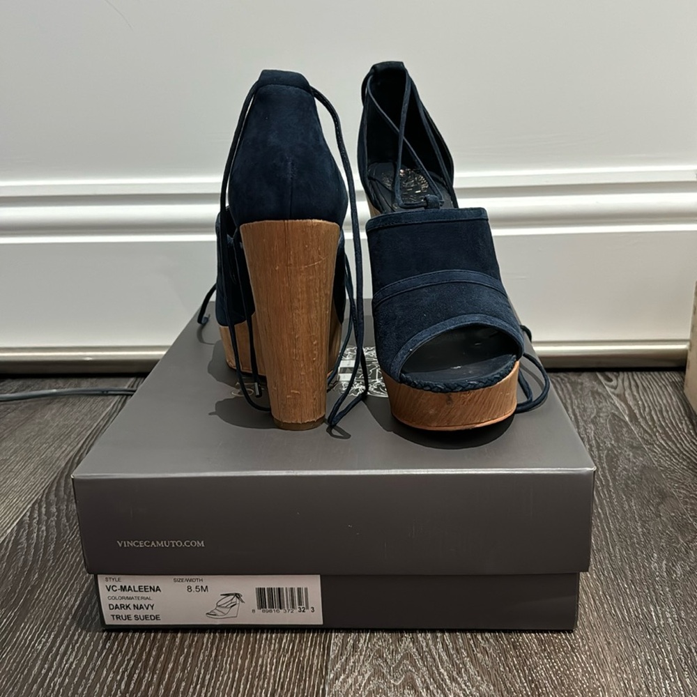 Vince Camuto Dark Navy True Suede 8.5 Shoe